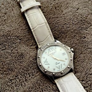 Raymond Weil Diamond Quartz Watch, white mother of pearl, 44 diamonds,Tango Co.
